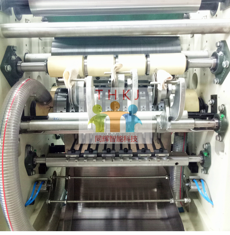 同辉机械无纺布折叠机 一次性洁面巾折叠机设备示例图2