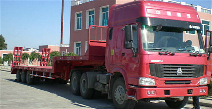 平板半挂车9.jpg