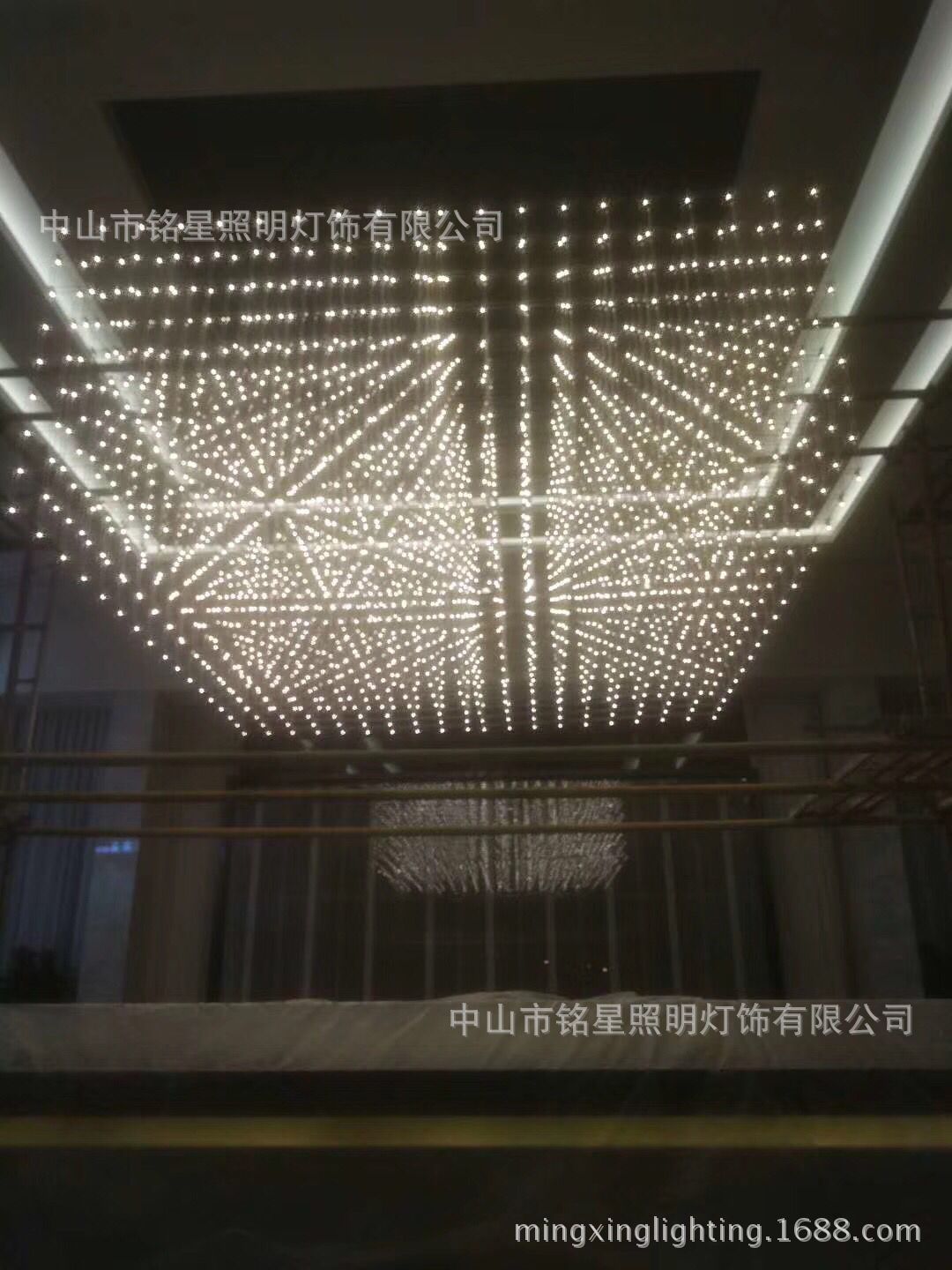 专业酒店大堂大型光立方吊灯厂家定制售楼部展厅LED光立方体灯具示例图24
