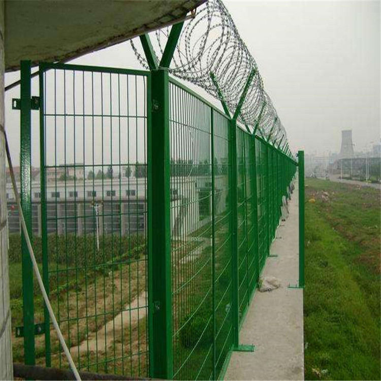 螺旋式刀片刺绳护栏网用于监狱隔离栅示例图5