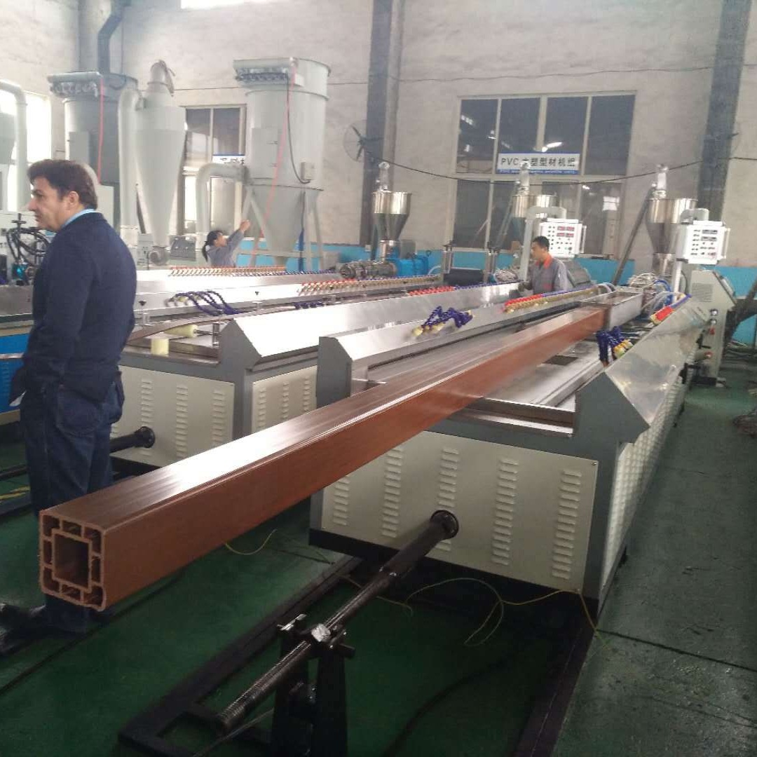 PE木塑花架生产线PP塑木花箱设备绿可木机械生产厂家