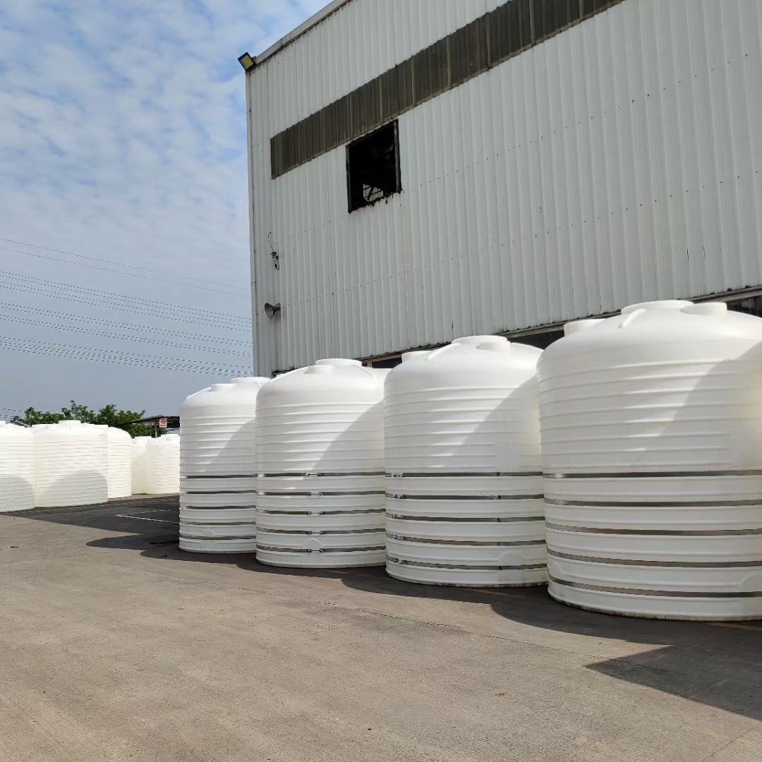 托力卡10吨耐储罐价格 10立方水处理污水塑料桶 10吨塑胶储罐厂家