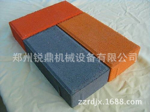 QT5-15型液压制砖机生产线生产面包砖 透水砖 彩色路面砖 护坡砖示例图4