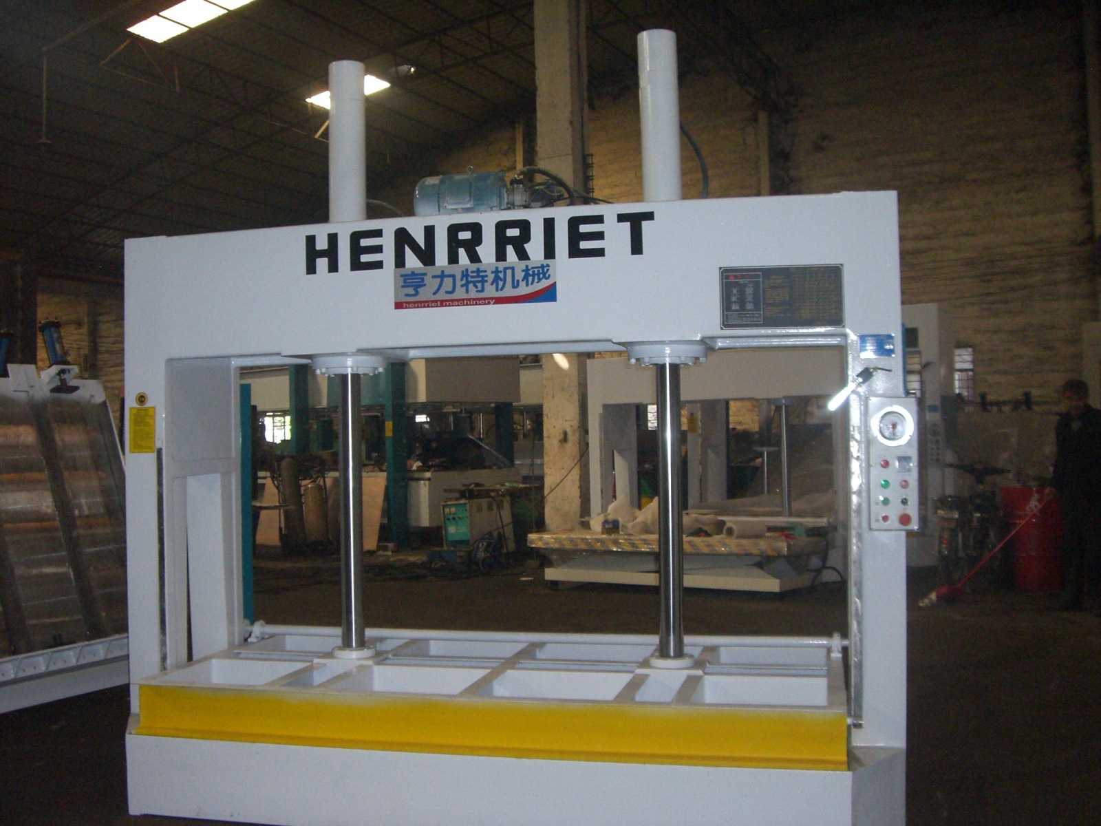 亨力特厂家批发木工冷压机 3米1.5米行程50吨液压式压板机