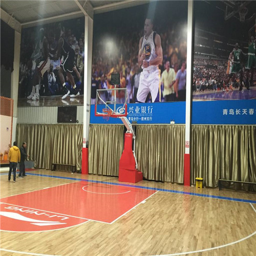 浙江海盐 体育馆地板 室内篮球馆木地板 体育木地板安装图片