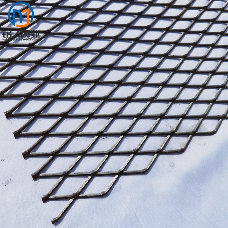 铭久 不锈钢菱形网厂家 重型钢板网 镀锌高架桥钢板网 大孔机械设备防护网片 加工定做