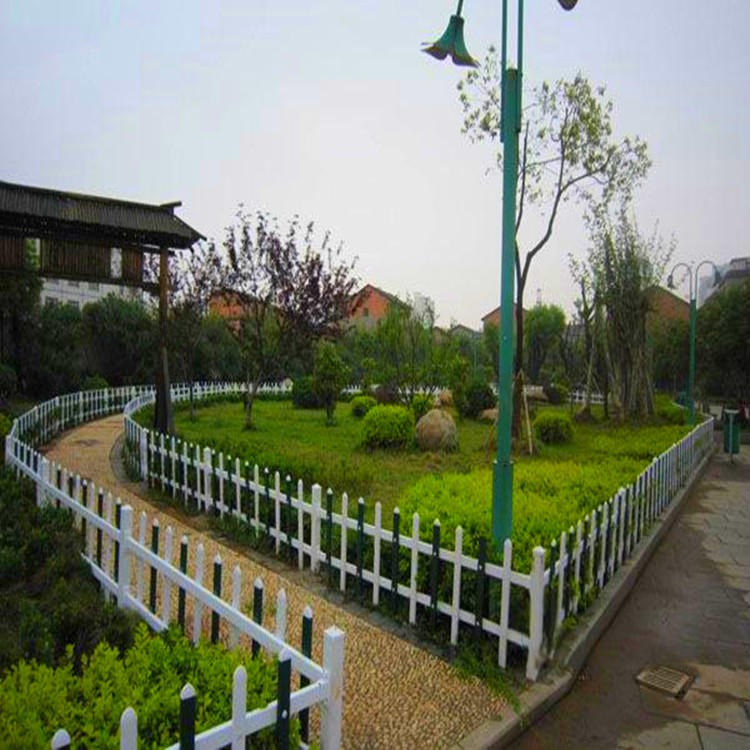 满星实业供应 pvc塑钢草坪护栏 别墅花园围栏 庭院社区护栏 绿化草坪护栏