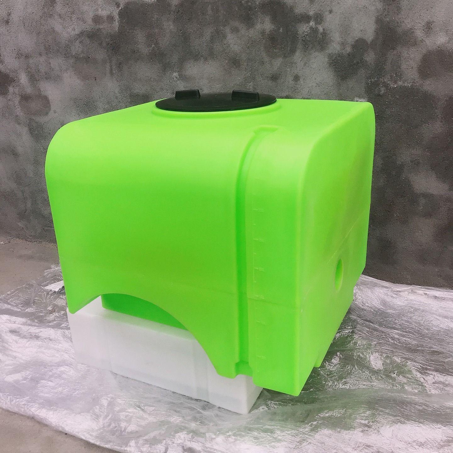 雅格植保机械水箱 洒肥箱喷雾箱滚塑药箱滚塑加工定制 耐酸碱农用药箱水箱