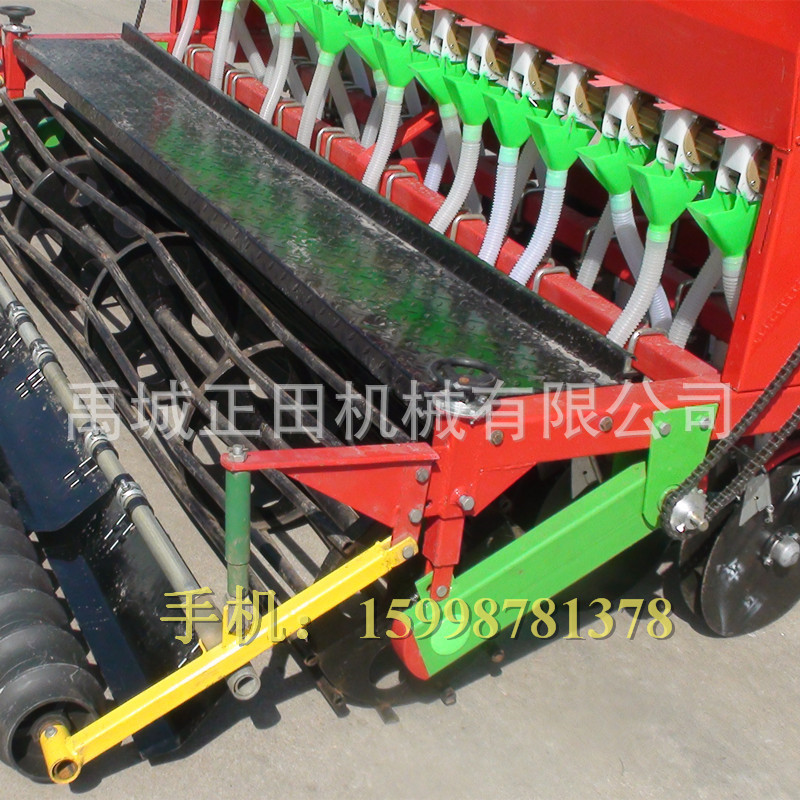 厂家直销新款多功能燕麦播种机 小麦种子播种机 30马力拖拉机带动示例图4