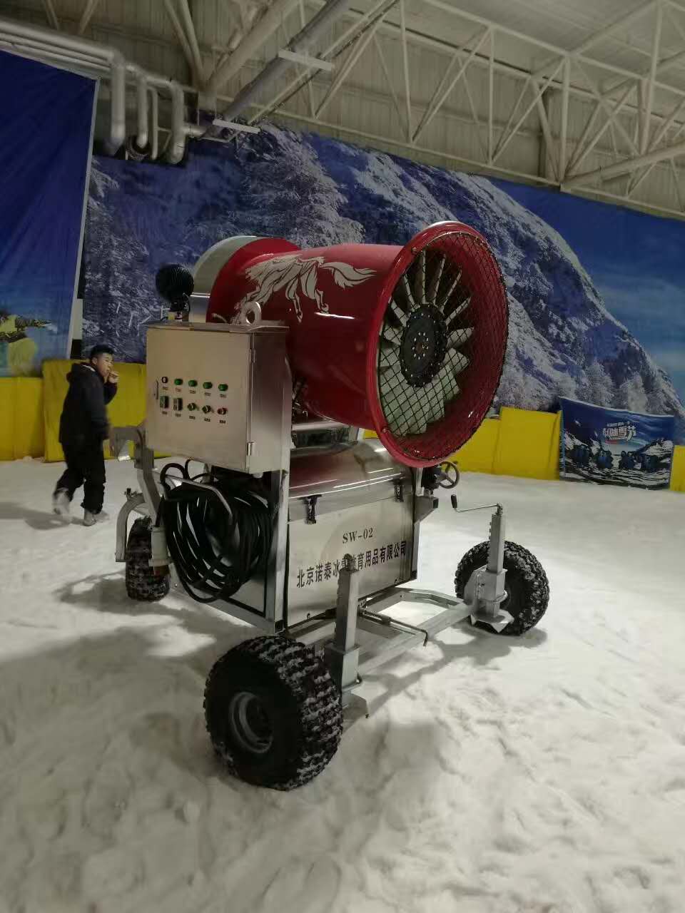 雪炮式造雪机生产厂家 滑雪场施工建设室内外小型造雪机示例图3