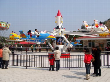 8臂旋转自控飞机 自控飞机儿童游乐 自控飞机大洋游乐生产厂家设备示例图17