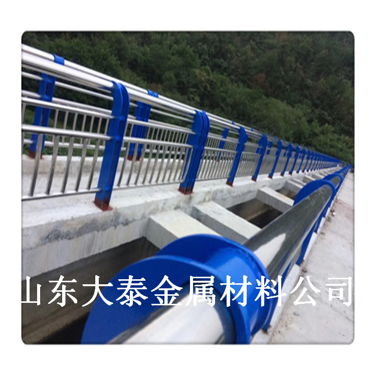 201不锈钢桥梁栏杆厂家定做 桥梁立柱 防撞钢桥梁护栏
