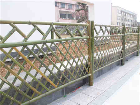 户外防腐护栏 pvc白色绿色护栏包立柱塑钢 热卖正万 竹竿菜园搭架