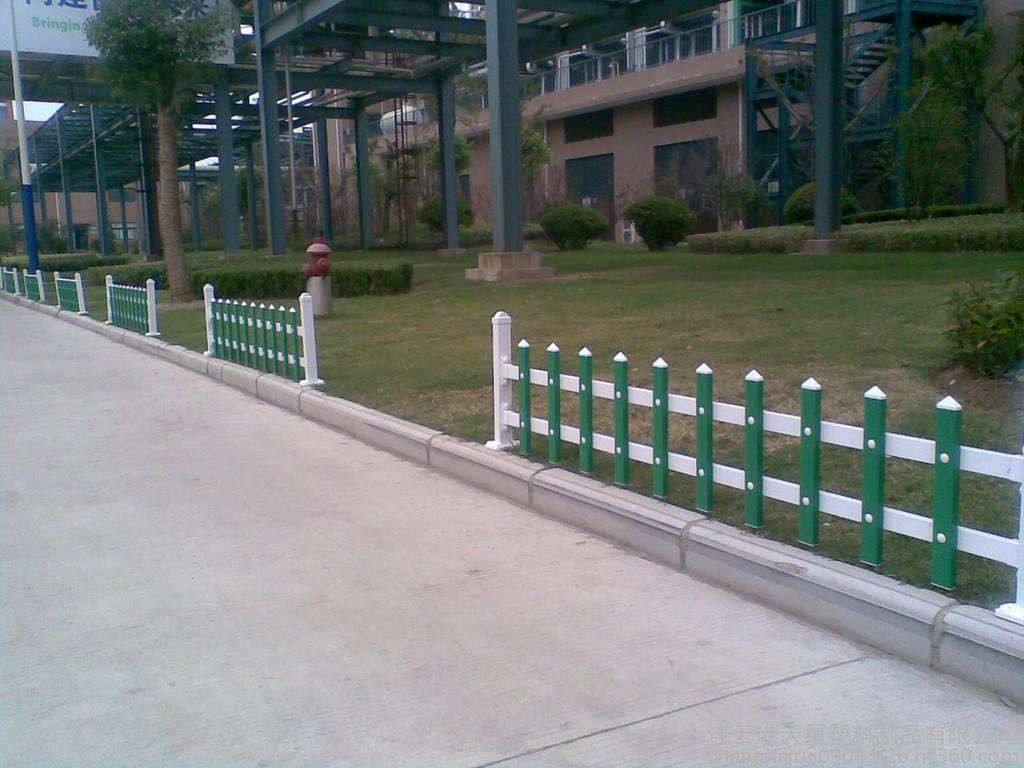 户外防腐实木围栏护栏小门网格门 pvc白色绿色护栏包立柱塑钢 厂家直销|正万 竹篱笆