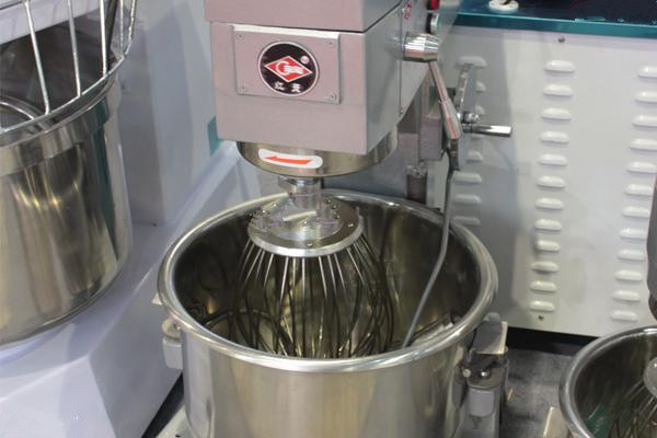红菱搅拌机商用B40三功能打蛋机拌粉机40L大容量奶油机面包房专用示例图4