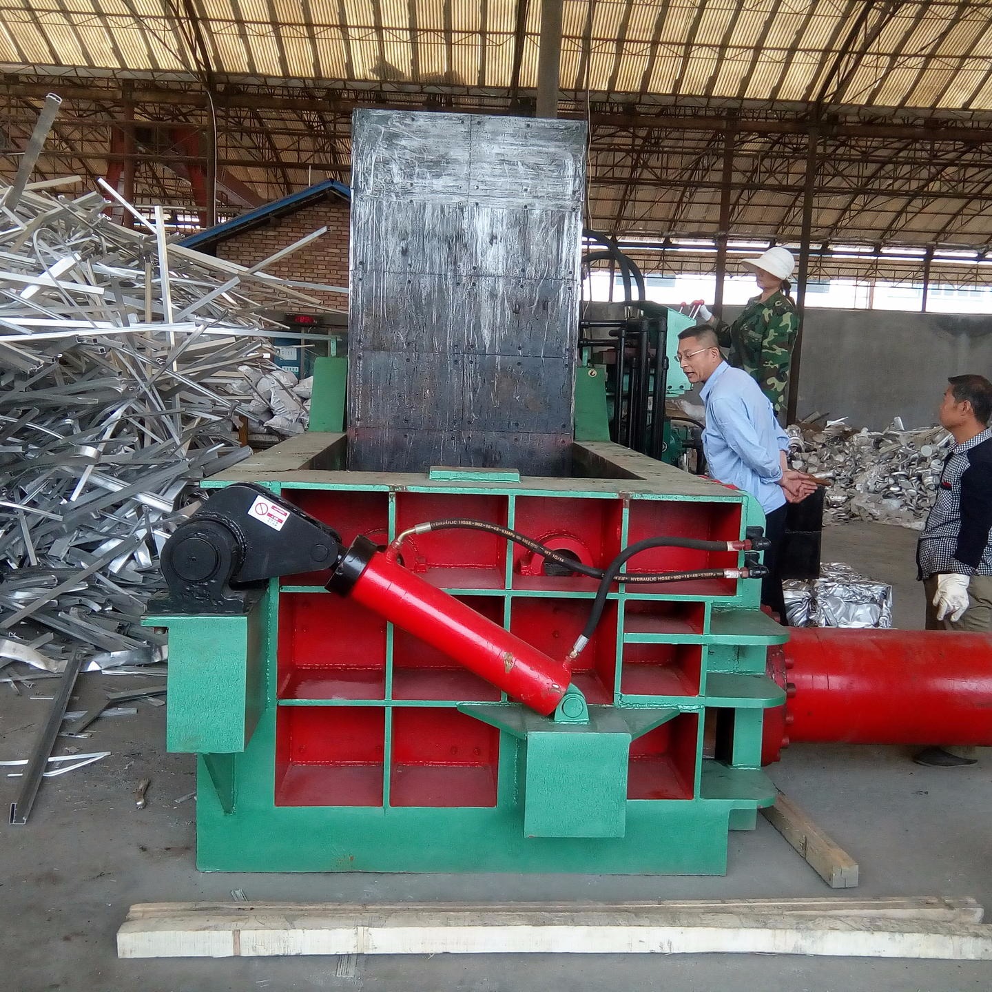 厂家供应废铝压块机 铝型材打包机冶金液压YDF-130
