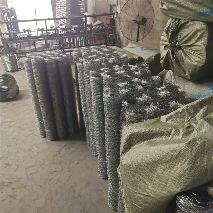 兴运丝网 斜方钢丝网 养殖用钢丝网 现货供应图片