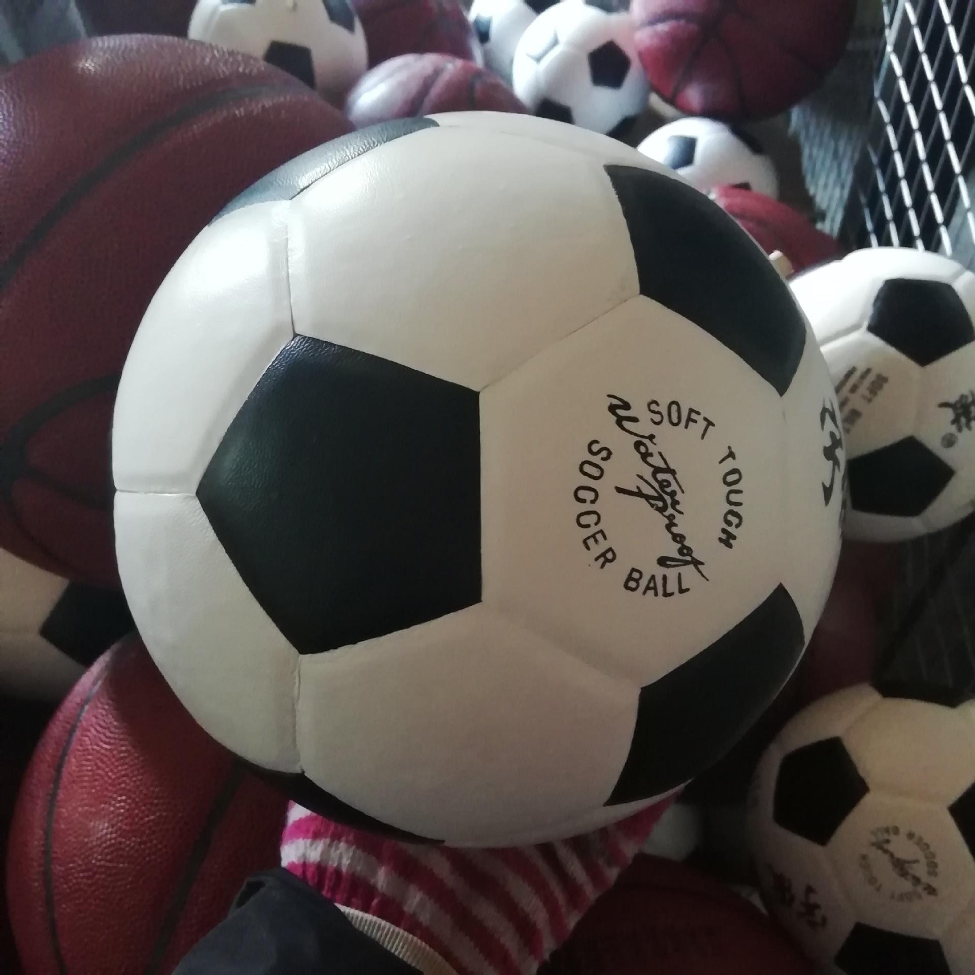 厂家销售各种规格晶康牌YDQC-5016中小学训练用足球 篮球 排球 支持来样定制
