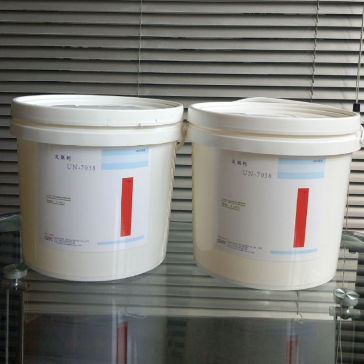 尤恩  专为水性胶浆供应单组份交联剂，催化剂，固色交联剂图片