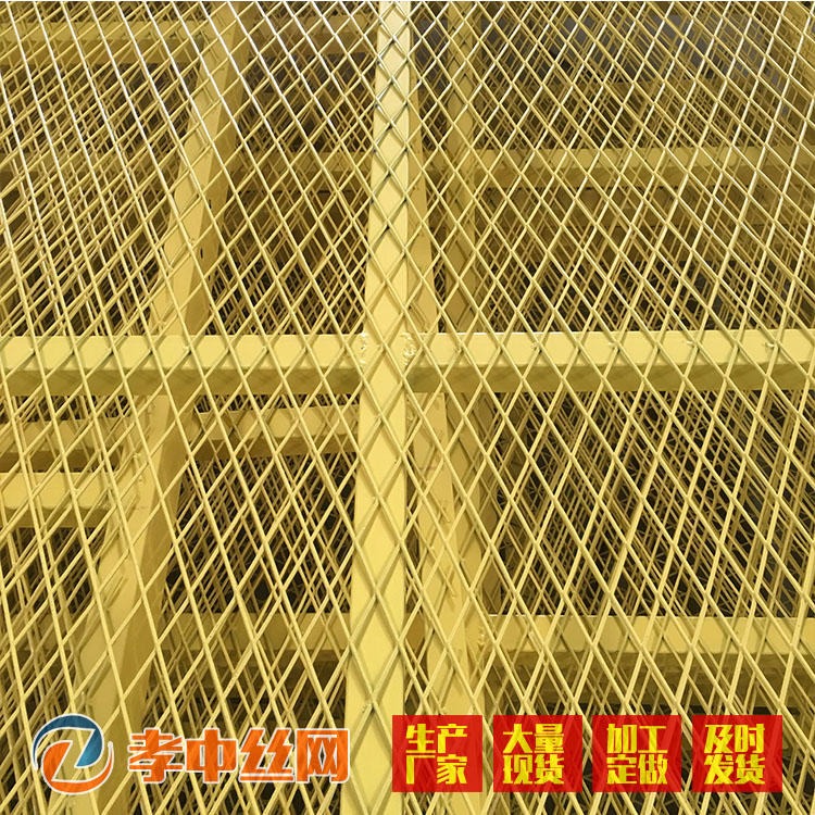 钢板网护栏网厂家生产网孔菱形孔道路隔离护栏网车间安全牢固栅栏图片