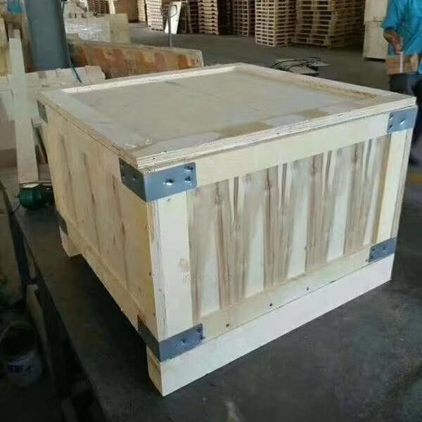 青岛黄岛辛安木包装厂家来图定做尺寸胶合板木箱价低图片