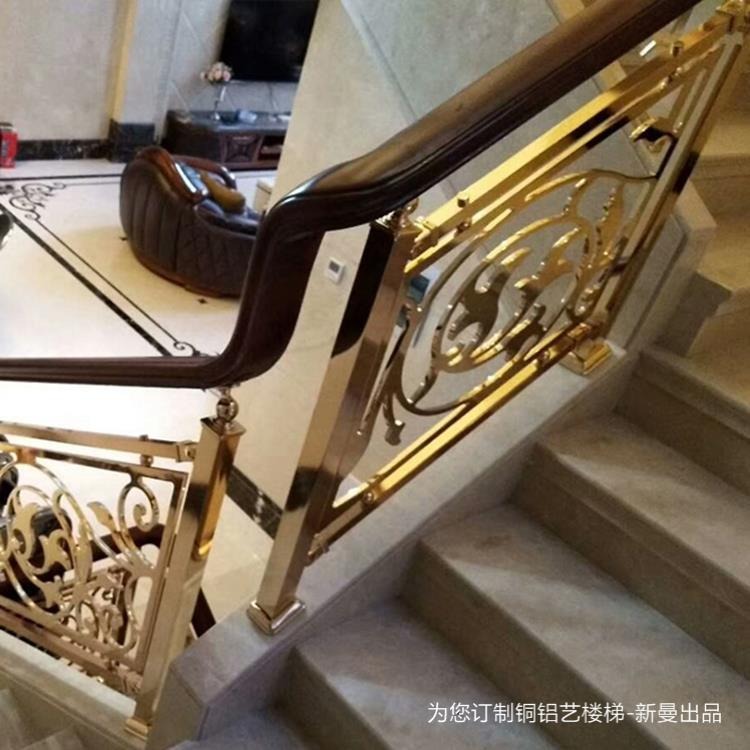 济南售楼部室内设计纯铜雕刻楼梯