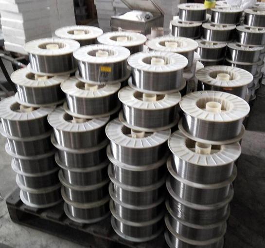 供应2017新品YD502-2耐磨堆焊药芯焊丝厂家直销