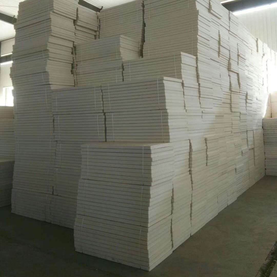 新疆强盛专业xps挤塑板生产 屋面保温挤塑板 地下室高抗压挤塑板 国标阻燃挤塑板
