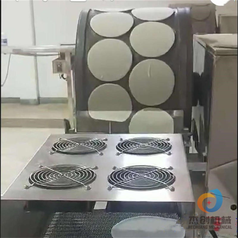 燃气榴莲千层蛋皮机 厂家现货新型全自动烙饼机 烙饼机流水线厂家图片