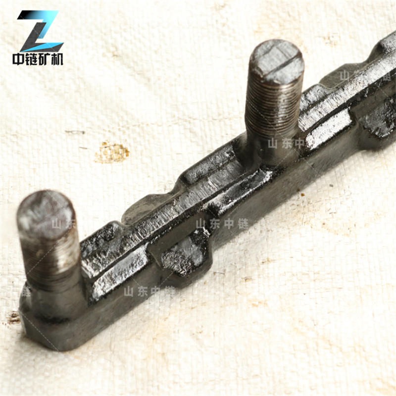 厂家直供 量大从优M12型E型螺栓矿用 刮板机紧固件E型螺栓图片