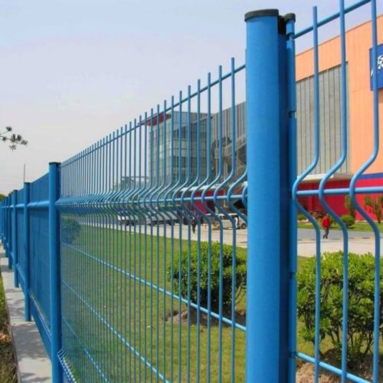 框架式体育场围栏网 框架式篮球场围网 生产厂家 云蓝