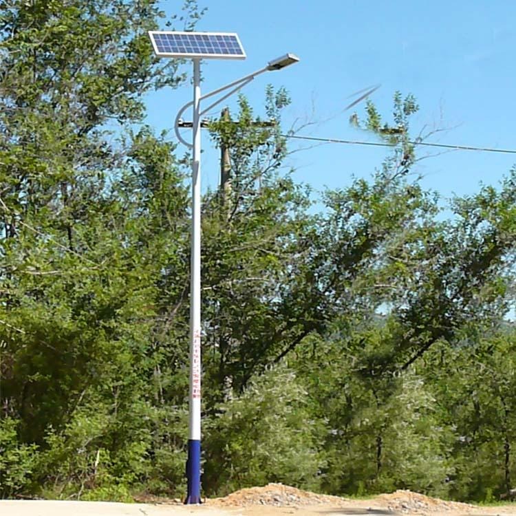 西林公园专用太阳能灯批发 八达6.5米道路照明路灯 40WLEd灯