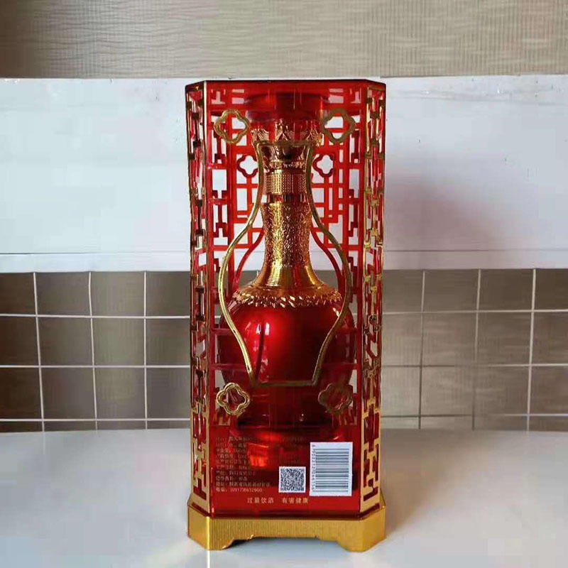 新款镂空白酒透明盒镂空PET酒盒包装亚克力酒盒厂家供应图片