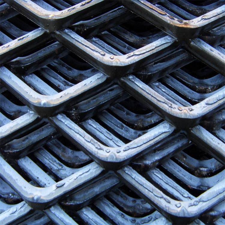 镀锌钢板网   金属铁板网    菱形板网   脚踏菱形板网  防护板网示例图4
