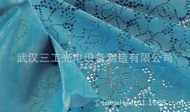 广东服装布料激光烧花机,激光镂空雕刻布料花纹，布料裁切雕花机示例图3