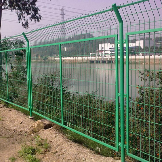 高速公路框架护栏网 浸塑框架护栏网现货 公路护栏网厂家