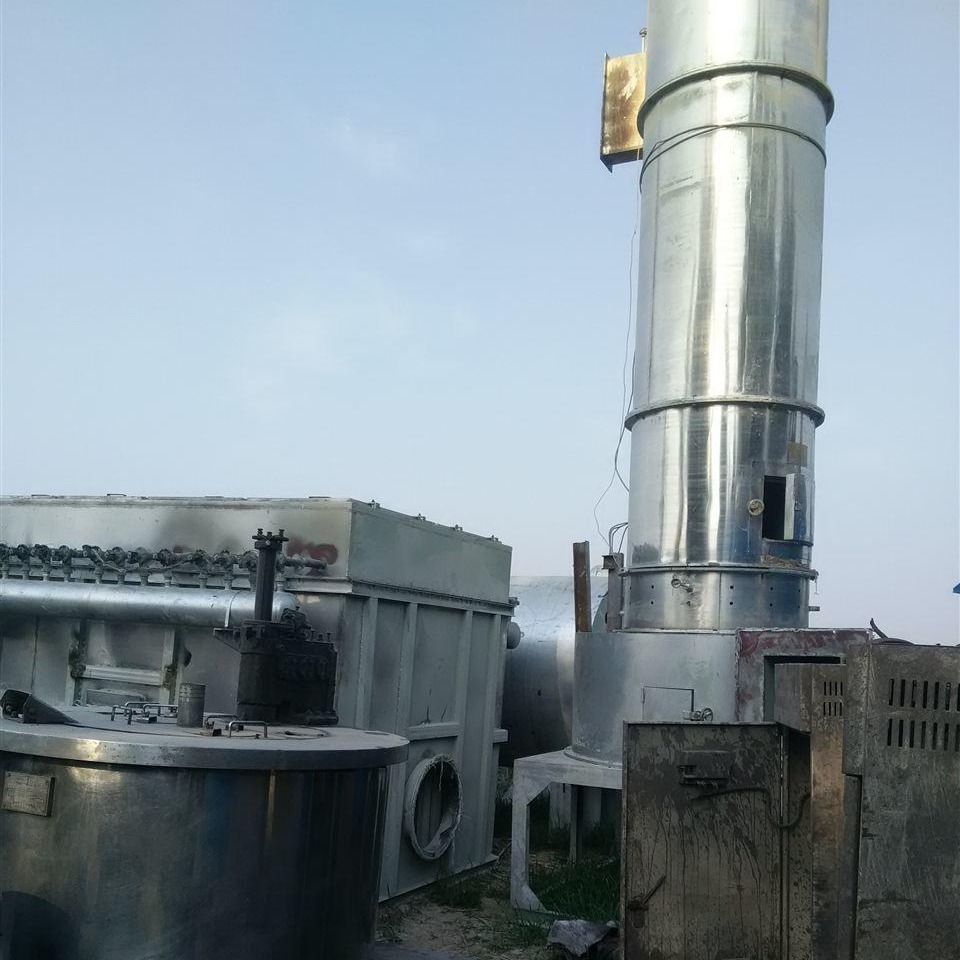 出售二手三效蒸发器，蒸发量是五吨的      二手降膜蒸发器   3效4体强制循环蒸发器