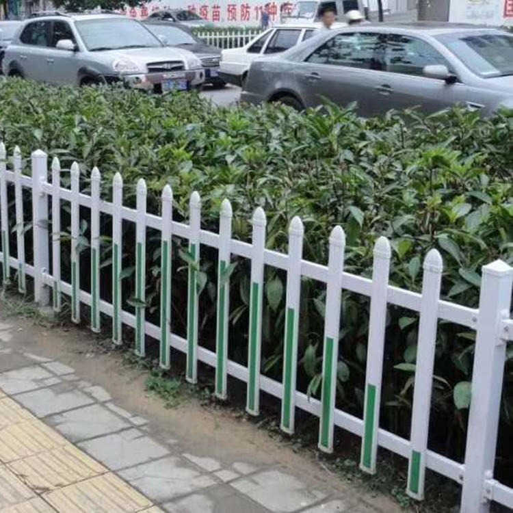 满星厂家直销 PVC草坪护栏 户外庭院围栏 花园草坪护栏 幼儿园围栏栅栏 绿化隔离栏杆