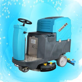 凯里电动洗地机 电瓶式吸干机 柳宝多功能清洗机 贵州驾驶式擦地机