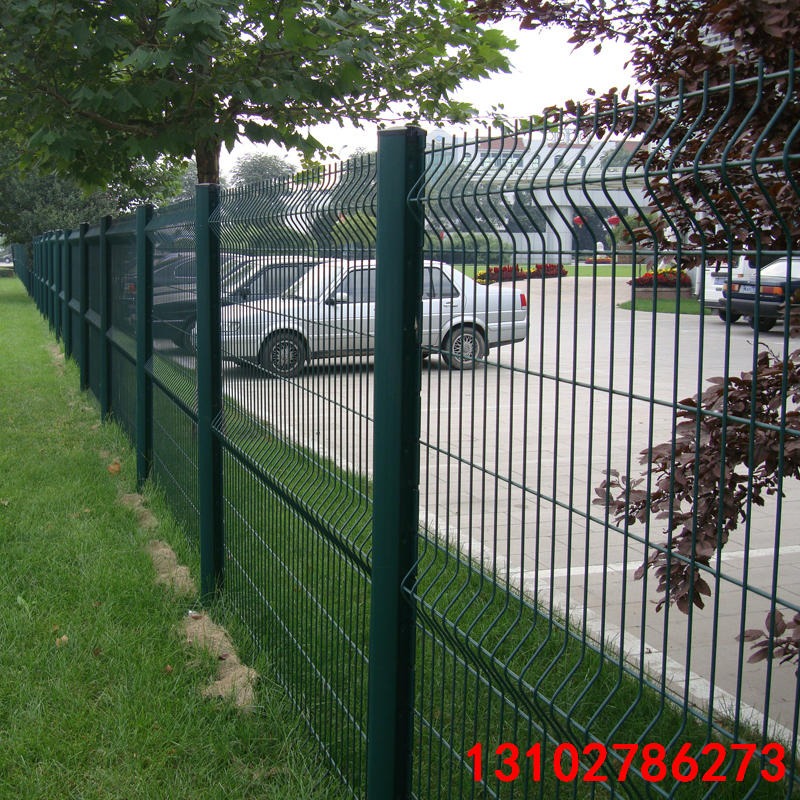 果园园林围栏网-绿化防护围栏网-三角折弯铁丝网