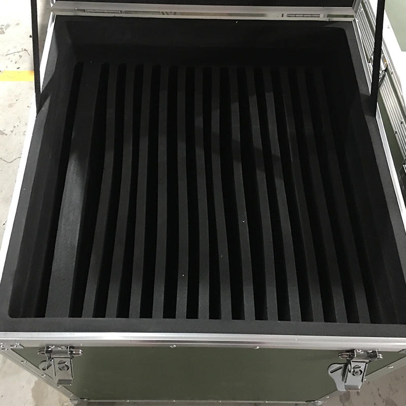 武汉 铝合金设备箱定做 手提仪器箱 设备箱加工 铝合金箱 工具箱拉杆箱厂找长安三峰