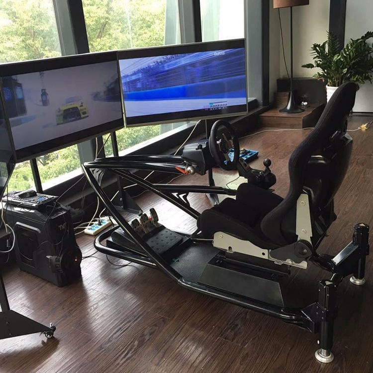 三屏幕体感赛车 VR三屏全动感赛车 众暖科技VR设备可租可售