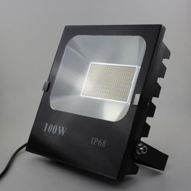 rgb投光灯宏恩LED投射灯150W投光灯200W超亮品质保证rgb投光灯图片