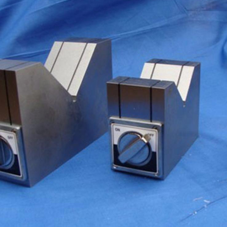 铸铁磁性V型架磁力座单口磁力V型架钢性精密磁力座三角台方箱精度准确  全国包邮