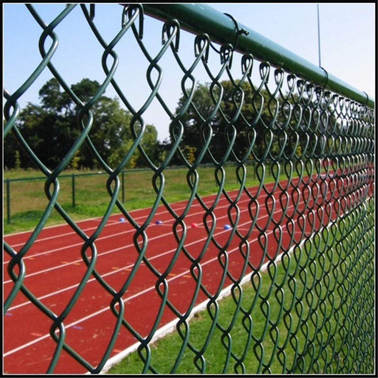 迅鹰 篮球场地围网  网球场地围网  学校运动场地围栏网  菱形勾花网生产厂家