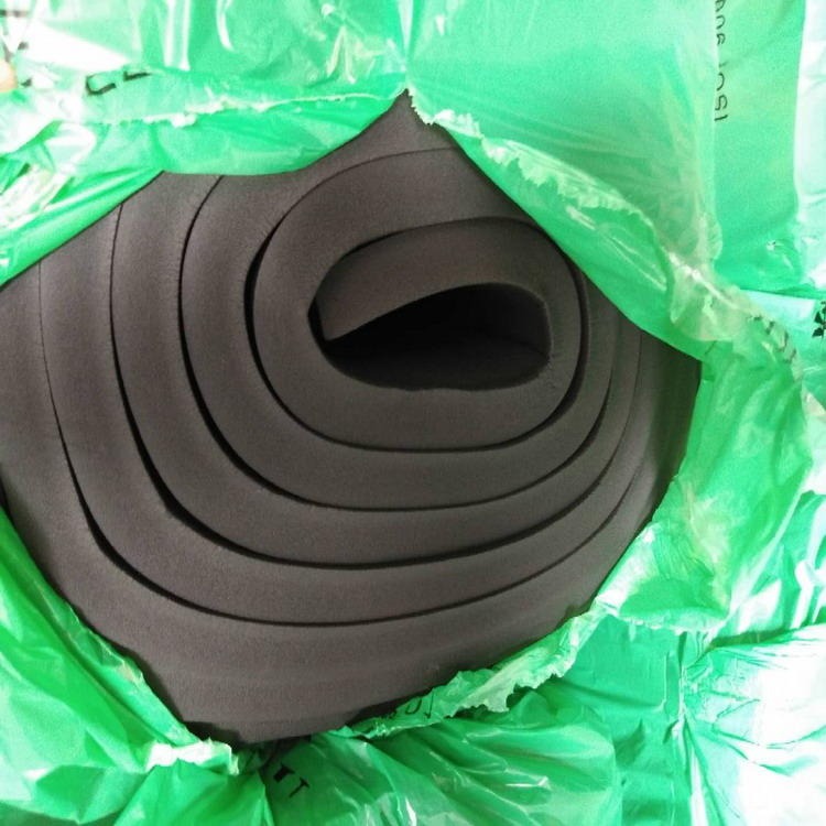 供应30MM厚B2级橡塑保温板 普拉多牌 耐温吸声隔音橡塑海绵板
