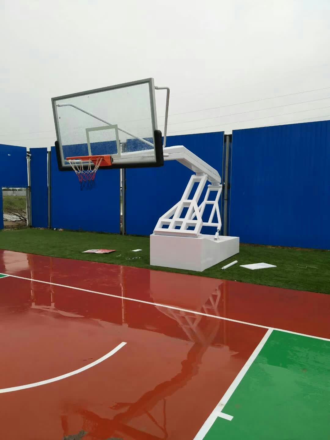 海南晶康牌配置钢化玻璃篮板固定式篮球架做工精细