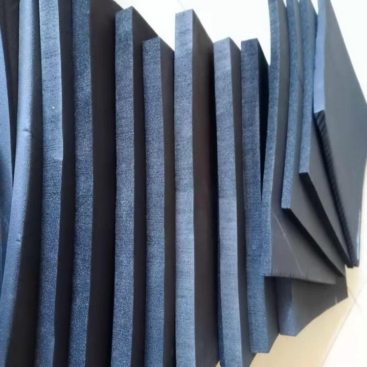 复合橡塑保温板供应商 新皓品牌 河北橡塑板厂家 不燃耐温保温建材