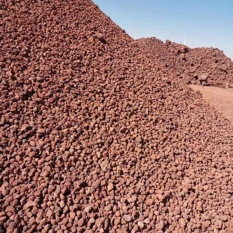 厂家供应 火山石颗粒 园艺/铺面用红色火山岩 园艺基质系列图片