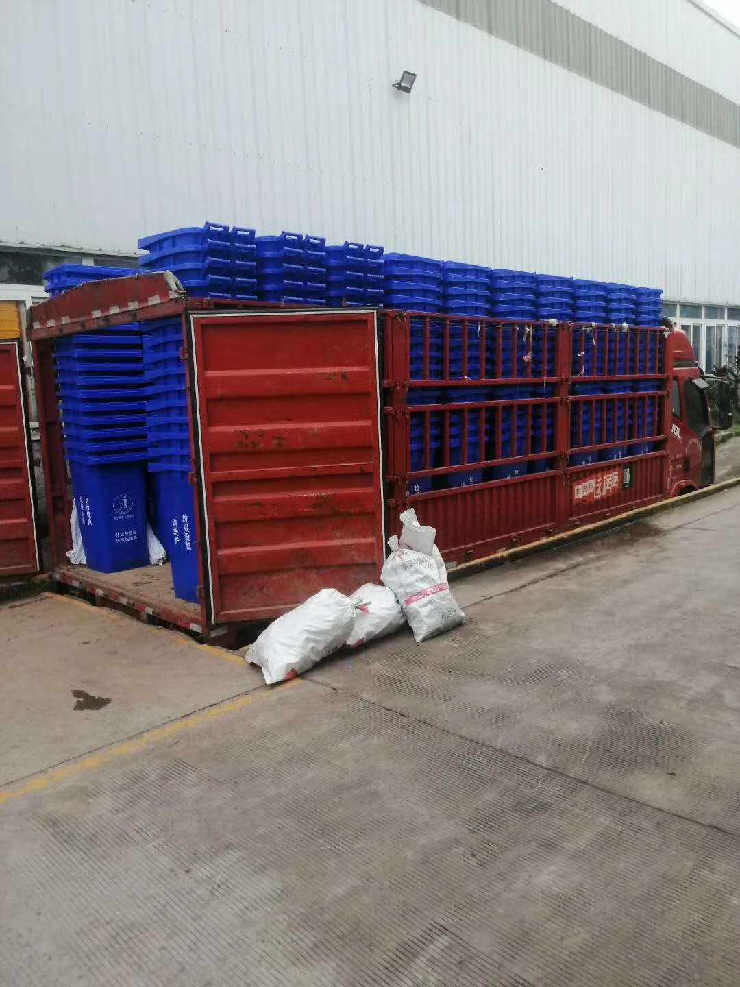厂家供应九寨沟旅游景区四色分类环卫塑料垃圾桶 120L大号塑料垃圾桶现货